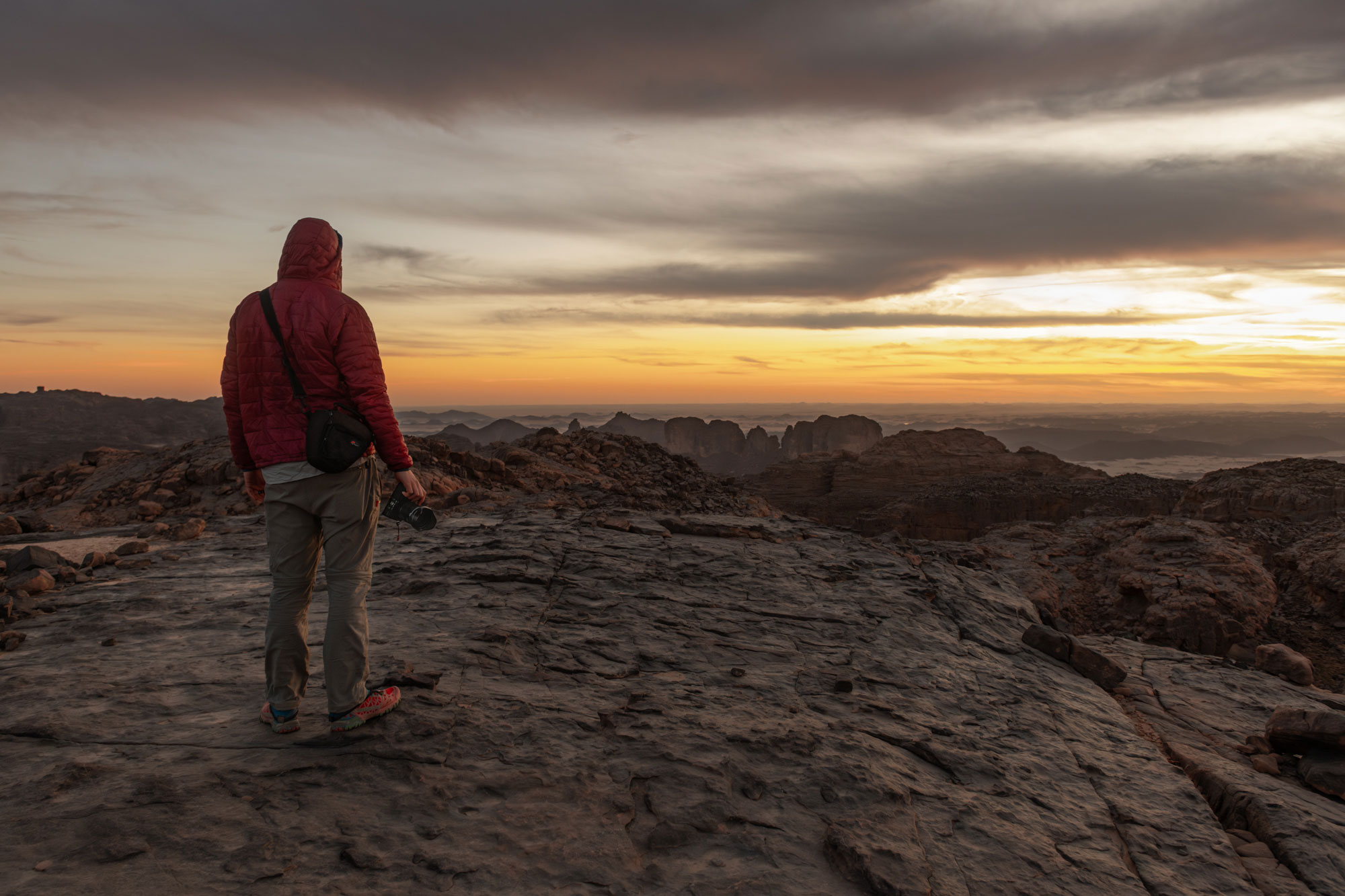 Photographe dans le Tassili n'Ajjer (Algérie)